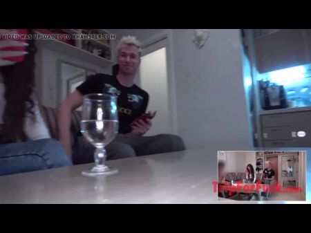 elle su e devant son mari et avale