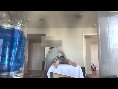 voyeur flash dick touch