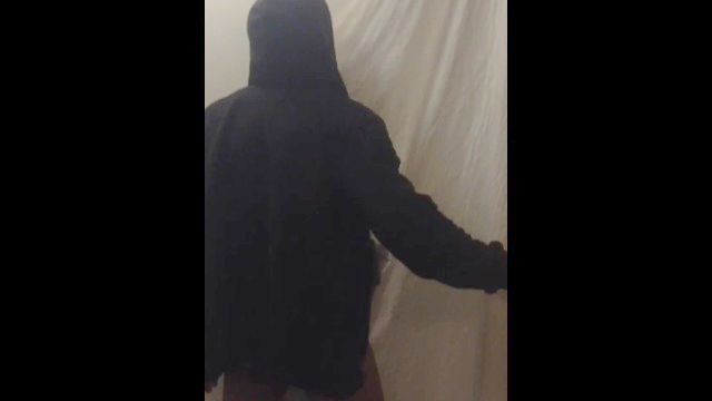 sucking bbc gloryhole